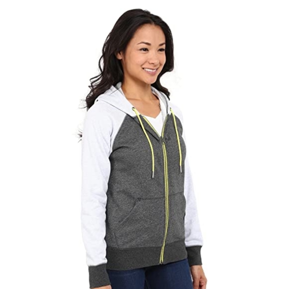 New Balance Women S Essentials Plus Full Zip Fleec - Picture 2 of 4